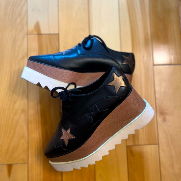 Stella McCartney black and bronze Elyse platform sneakers - Picture 1 of 13